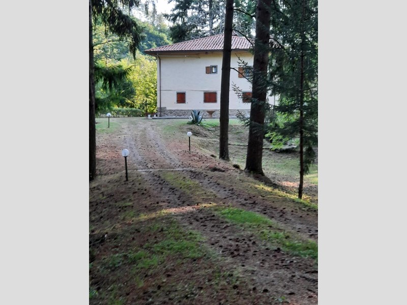 Appartamento in Vendita a Chitignano, zona Rosina, 250'000€, 100 m²