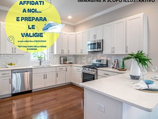 Casa Indipendente in Vendita a Cremona, 389'900€, 261 m², con Box
