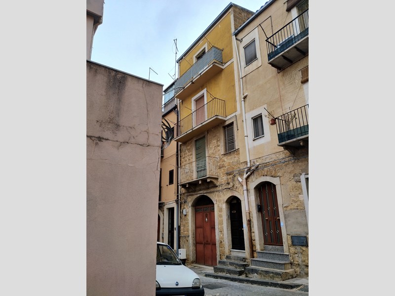 Casa Indipendente in Vendita a Piazza Armerina, 80'000€