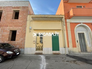 Casa Semi Indipendente in Vendita a Cutrofiano, 43'000€, 85 m²