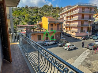 Casa Indipendente in Vendita a Aci Catena, zona Consolazione, 146'000€, 148 m²