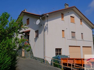 Quadrilocale in Vendita a Urbe, 24'000€, 54 m²