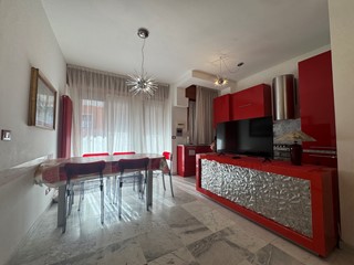 Quadrilocale in Affitto a Sestri Levante, zona centro, 1'500&euro;, 70 m², arredato