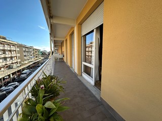 Quadrilocale in Affitto a Sestri Levante, zona centro, 800€, 109 m², arredato