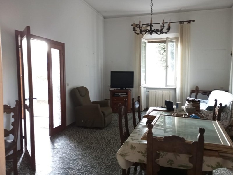 Casa Indipendente in Vendita a San Miniato, zona Ponte a Egola, 270'000€, 350 m², con Box