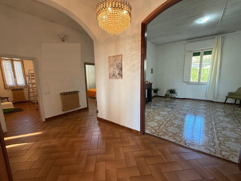 Appartamento in Vendita a Certaldo, 145'000€, 135 m², con Box