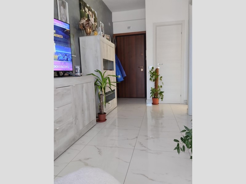 Trilocale in Vendita a Carrara, 120'000€, 57 m²