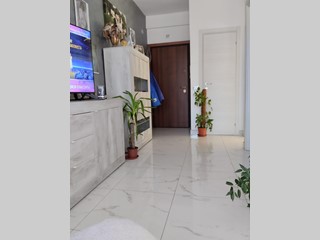 Trilocale in Vendita a Carrara, 120'000€, 57 m²