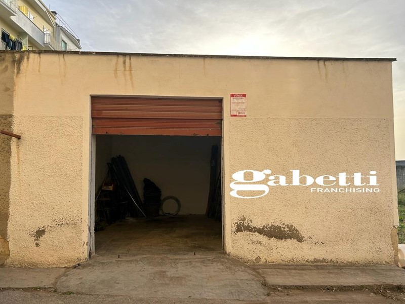 Box in Vendita a Canosa di Puglia, 23'000€, 32 m²