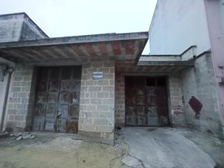 Box in Vendita a Salice Salentino, zona Via A. Grandi 5, 45'000€