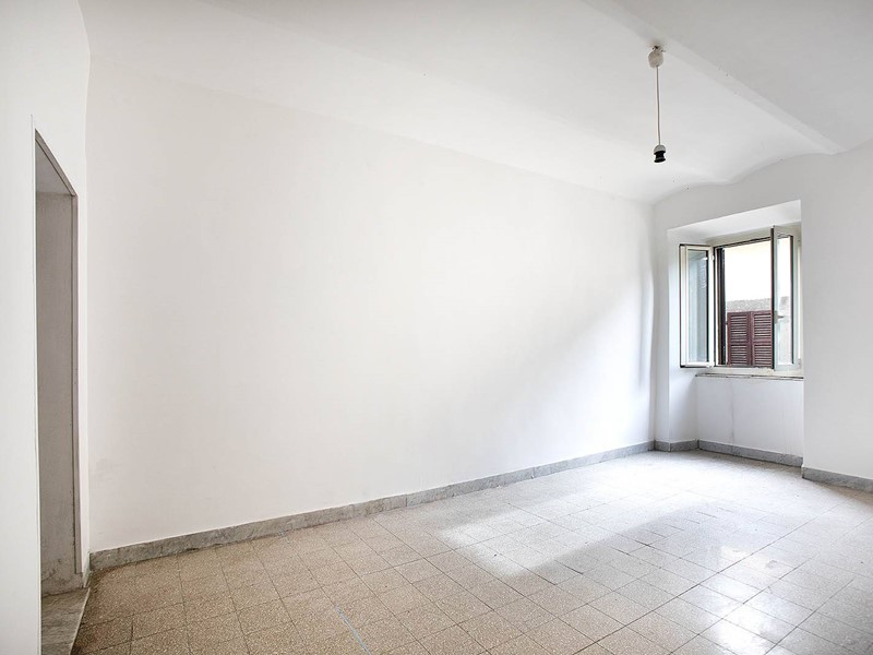 Bilocale in Vendita a Viterbo, zona Bagnaia, 27'000€, 50 m²