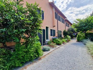 Casa Indipendente in Vendita a Pisa, zona San Rossore, 250'000€, 80 m²