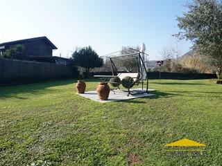 Casa Indipendente in Vendita a Massa, 500'000€, 130 m²