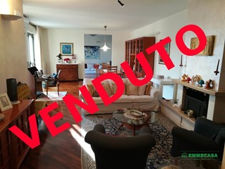 Quadrilocale in Vendita a Valenzano, 250'000&euro;, 168 m²