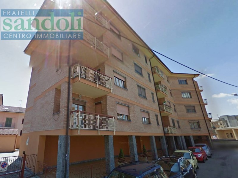 Trilocale in Vendita a Santhià, 145'000€, 145 m²