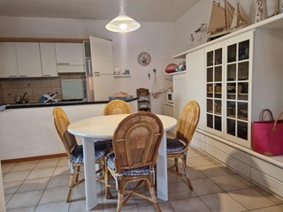 Trilocale in Vendita a Rosignano Marittimo, zona Vada, 178'000€, 55 m², arredato, con Box