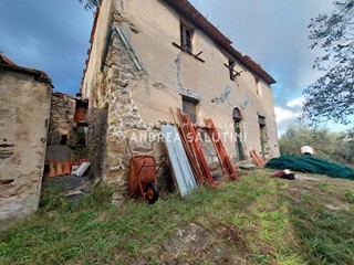 Casa Indipendente in Vendita a Vicopisano, 290'000€, 250 m², arredato