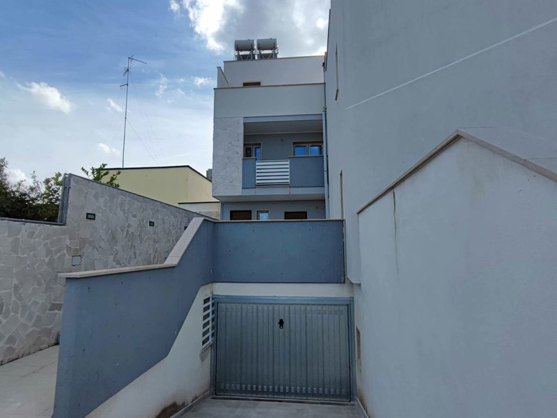 Casa Indipendente in Vendita a Bari, 210'000€, 55 m²