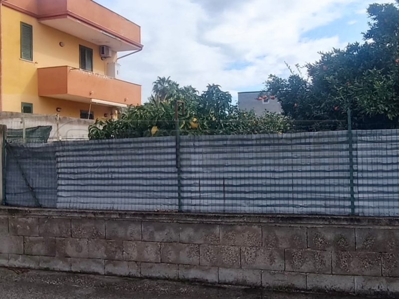 Terreno industriale in Vendita a Marcianise, 130'000€, 550 m²