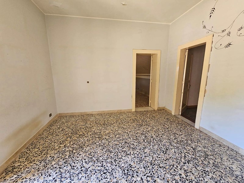 Trilocale in Vendita a Messina, 37'000€, 75 m²