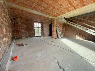 Villetta a schiera in Vendita a Massa e Cozzile, zona Traversagna, 380'000€, 105 m²