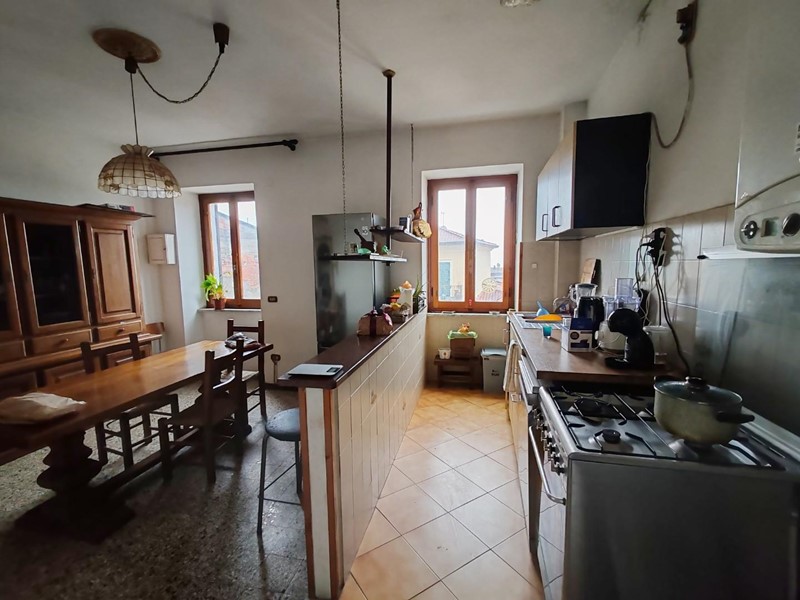 Appartamento in Vendita a Massa, 145'000€, 110 m²