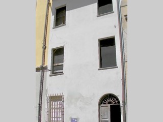 Casa Indipendente in Vendita a Pisa, 370'000€, 219 m²