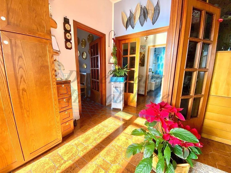 Appartamento in Vendita a Cecina, 250'000€, 110 m², con Box