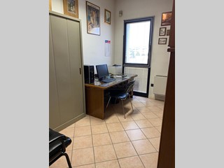 Ufficio in Affitto a Vicenza, 480€, , arredato