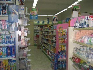 Immobile commerciale in Affitto a Lucca, zona Centro Storico, 1'500€, 110 m²