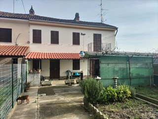 Casa Indipendente in Vendita a Mirabello Monferrato, 75'000€, 120 m²