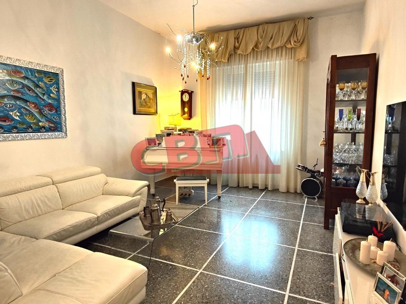 Appartamento in Vendita a Livorno, 195'000&euro;, 140 m², arredato