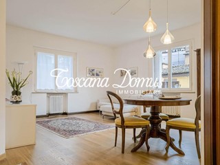 Appartamento in Vendita a Siena, 379'000€, 105 m², arredato