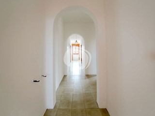 Casa Indipendente in Vendita a Galatone, 249 m²