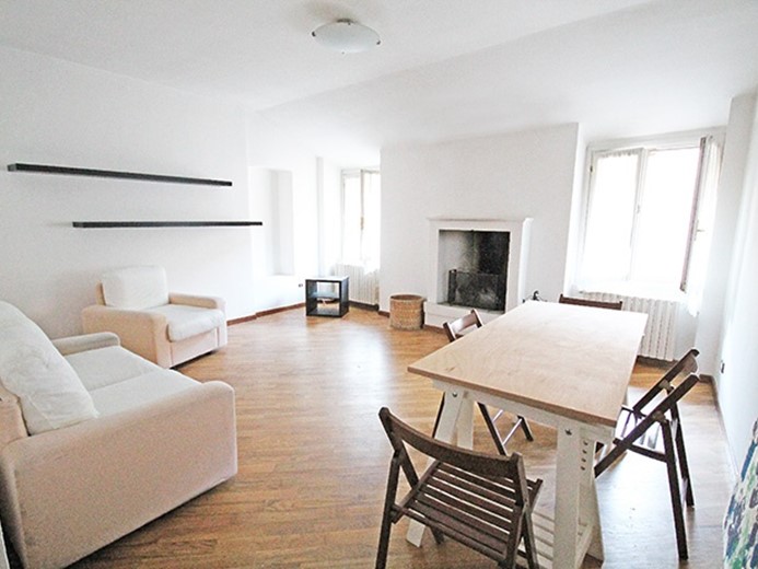Bilocale in Vendita a Bergamo, zona Centrale, 260'000€, 70 m², arredato