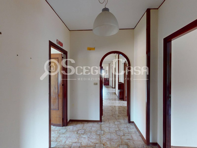 Appartamento in Vendita a Palermo, zona Calatafimi Alta, 295'000€, 200 m²