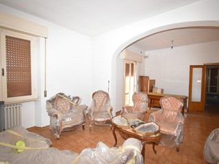 Appartamento in Vendita a San Giuliano Terme, zona Pontasserchio, 220'000€, 165 m², con Box