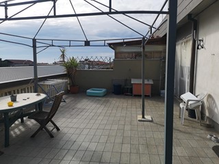 Trilocale in Vendita a Carrara, zona Marina di Carrara, 160'000€, 67 m²