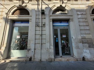 Negozio in Vendita a Siracusa, 350'000&euro;, 234 m²