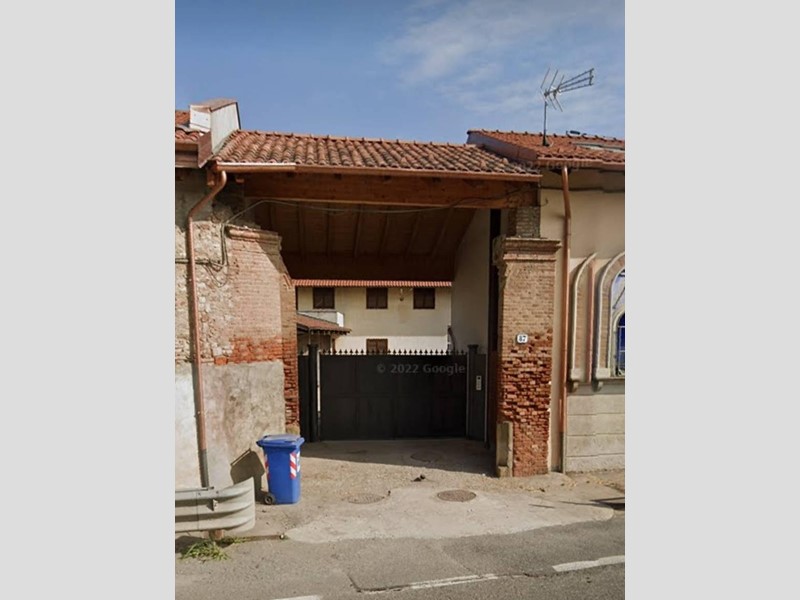 Casa Indipendente in Vendita a Collegno, 260'000€, 350 m², con Box