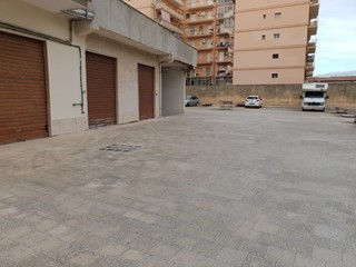 Box in Vendita a Siracusa, zona PANAGIA, 15'000€, 36 m²