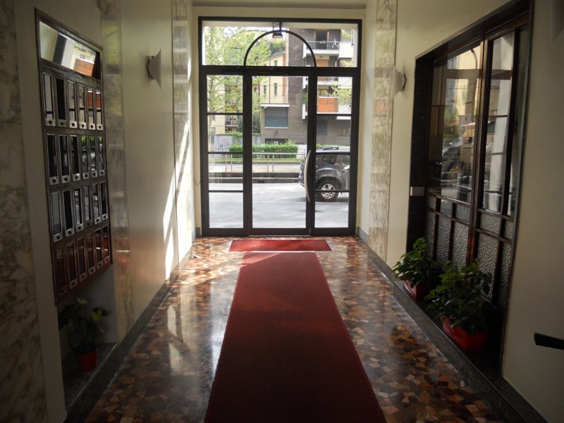 Trilocale in Vendita a Milano, zona Viale Ranzoni, 390'000€, 90 m²