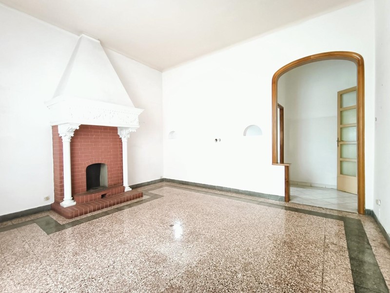 Appartamento in Vendita a Pisa, 195'000€, 106 m², con Box