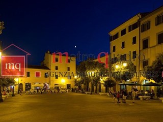 Immobile commerciale in Affitto a Pisa, 1'300€, 65 m²