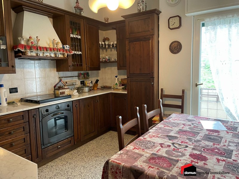 Appartamento in Vendita a Lugo di Vicenza, 89'000€, 110 m²