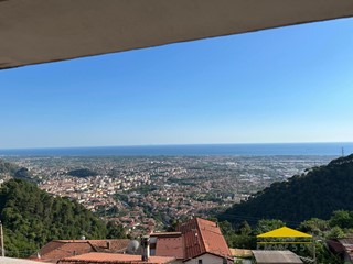 Casa Indipendente in Vendita a Massa, 150'000€, 130 m²