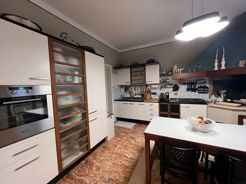 Villa in Vendita a Narni, 250 m²