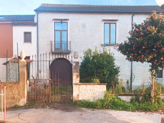Appartamento in Vendita a Montoro, 450'000€, 480 m²