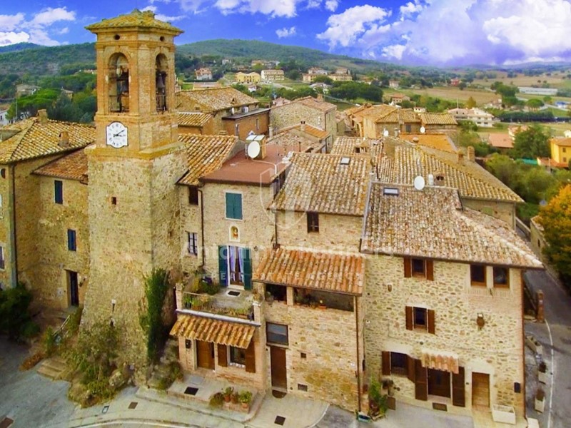 Casa Semi Indipendente in Vendita a Marsciano, zona Castiglione Della Valle, 340'000€, 170 m²