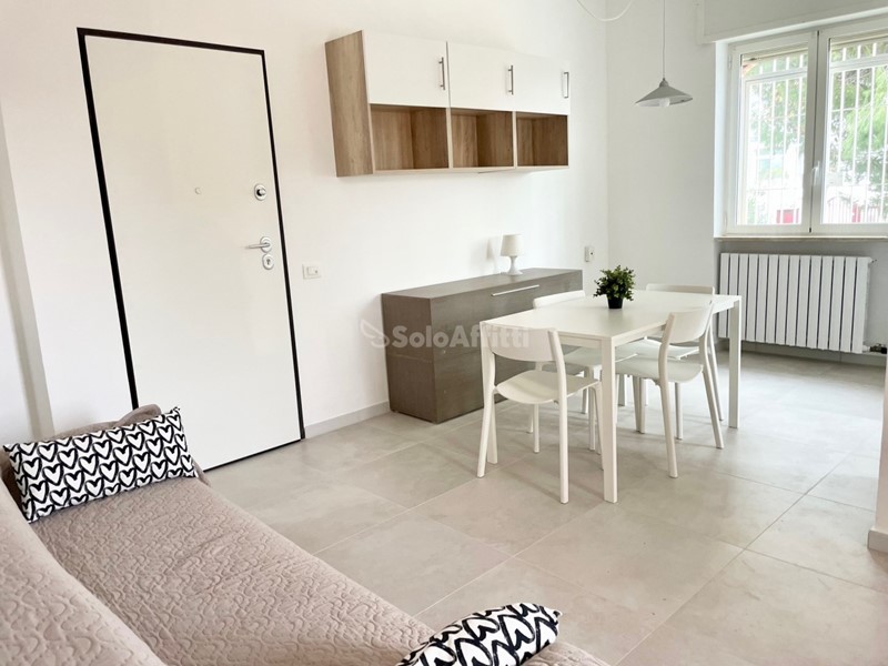 Trilocale in Affitto a Bari, zona Palese, 700€, 70 m², arredato